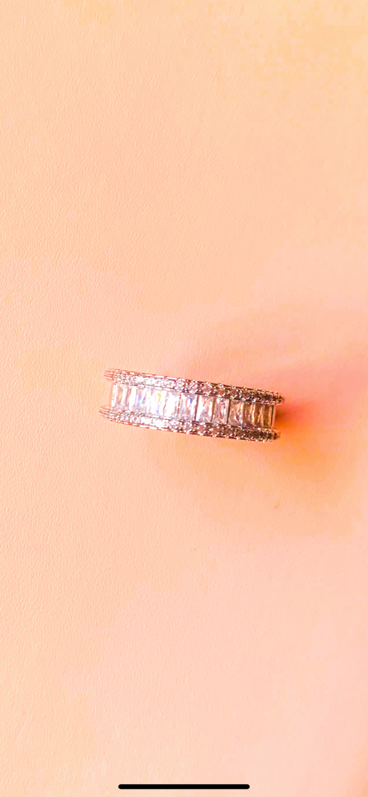 Dazzle Orbit Glow Ring