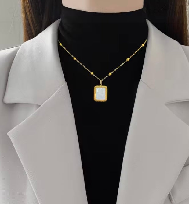 Exquisite White Shell Anti Tarnish Necklace