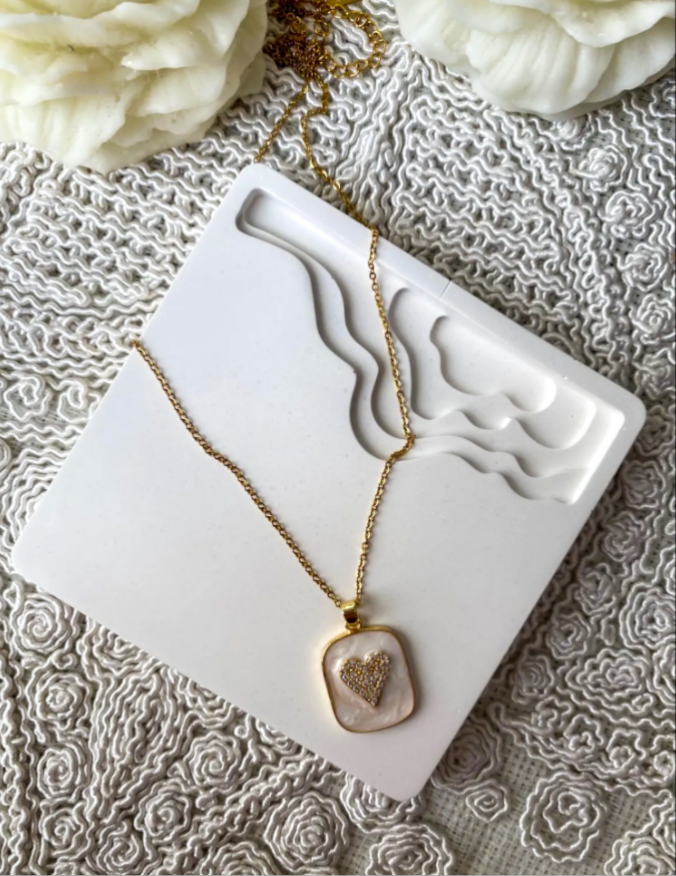 White Heart Anti Tarnish Necklace