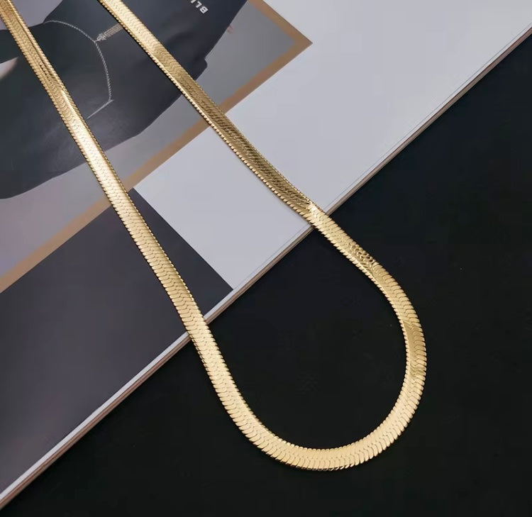 Divine women Snake chain