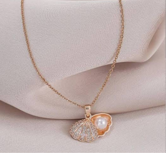 Rose gold Oyster Pearl Necklace