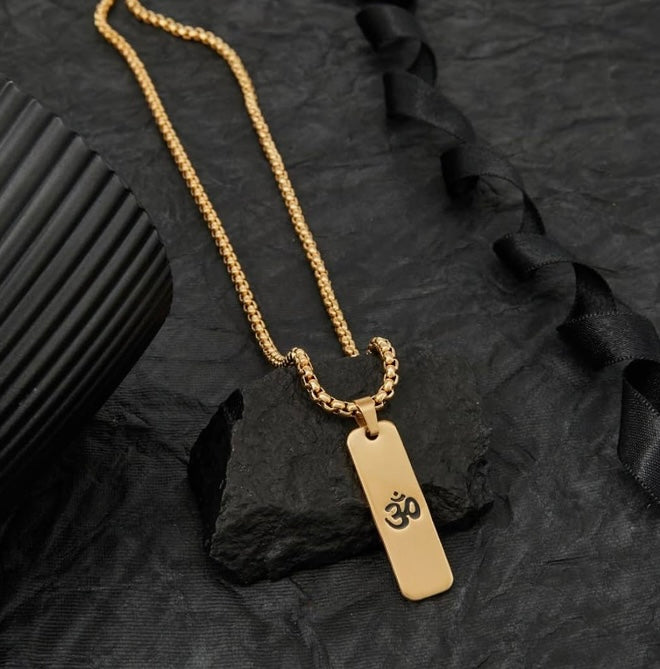 OM stainless steel Gold plated Chain Pendent Set