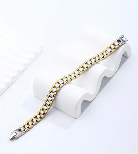Dual Tone Gold and Silver Bracelet