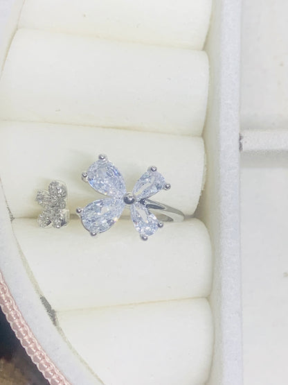 Floral Crystal Fly Ring