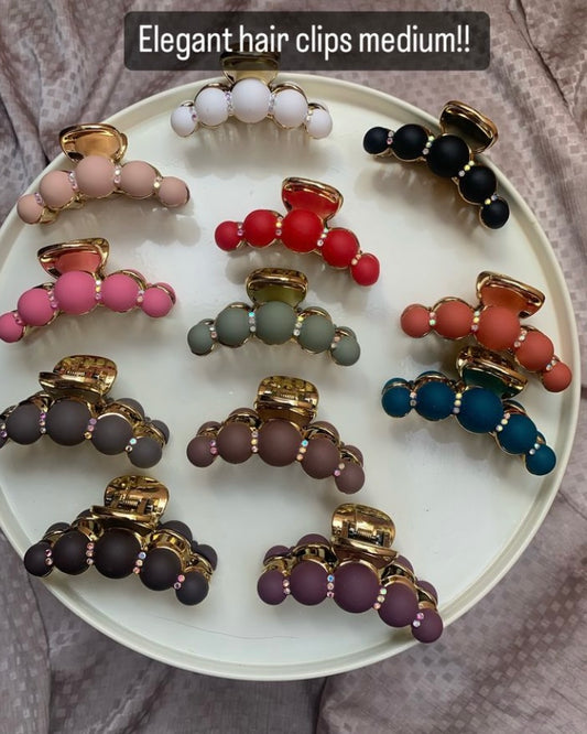 Medium party claws!!